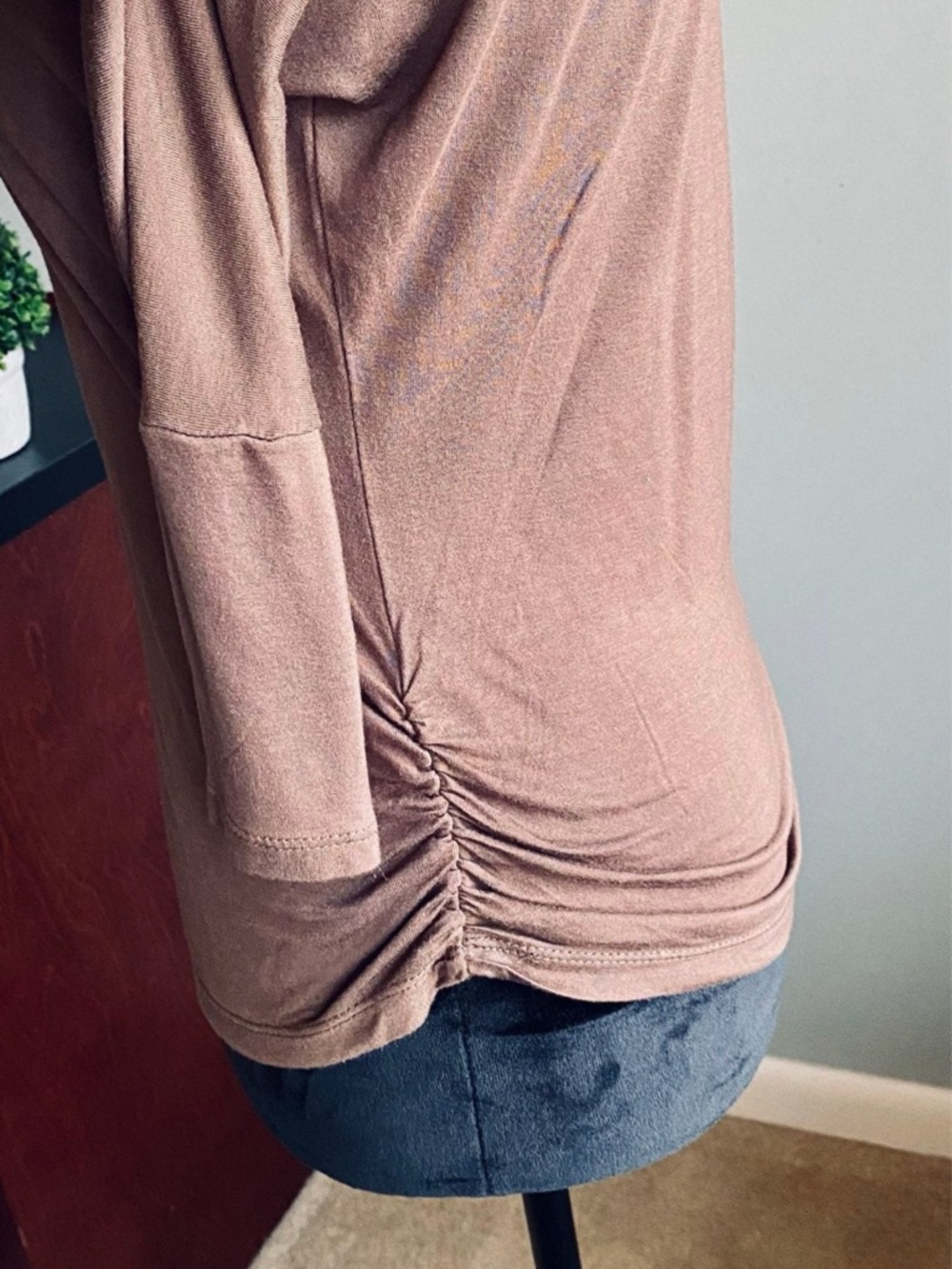 Mocha Ruched-Side Top - Picture 3 of 4